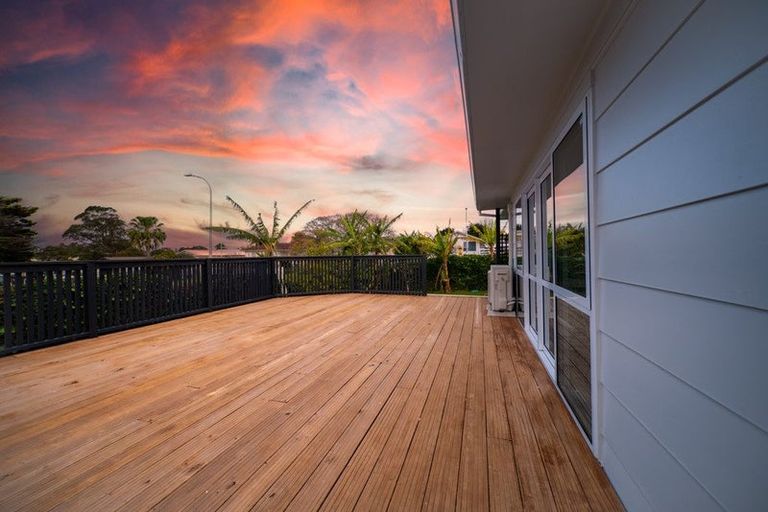 Photo of property in 40 Mckinstry Avenue, Mangere East, Auckland, 2024