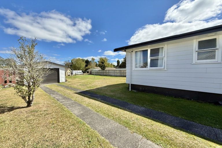 Photo of property in 20 Thompson Street, Tokoroa, 3420