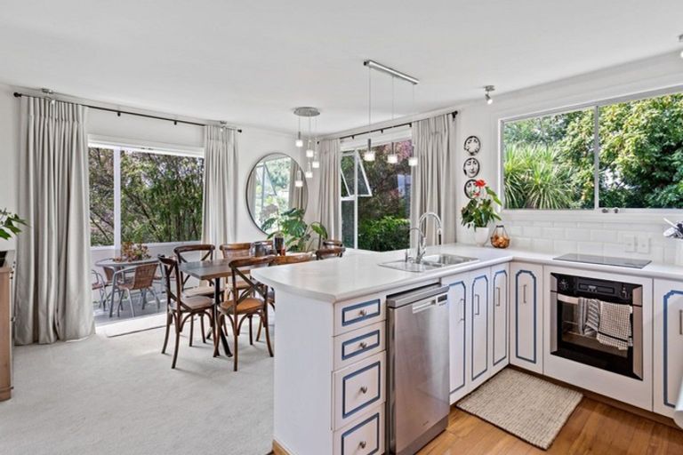 Photo of property in 20 Sunset Street, Hilltop, Taupo, 3330