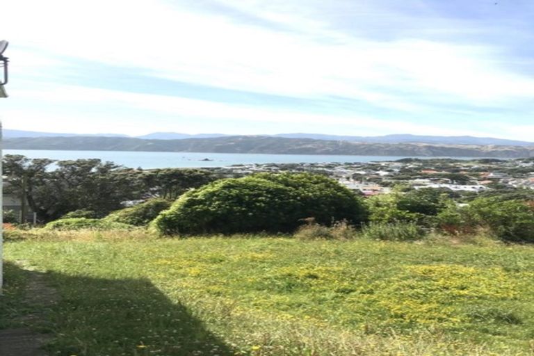 Photo of property in 19 Fettes Crescent, Seatoun, Wellington, 6022