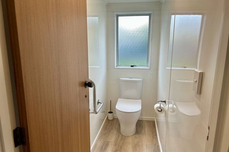 Photo of property in 15 Spriggs Crescent, Greenmeadows, Napier, 4112