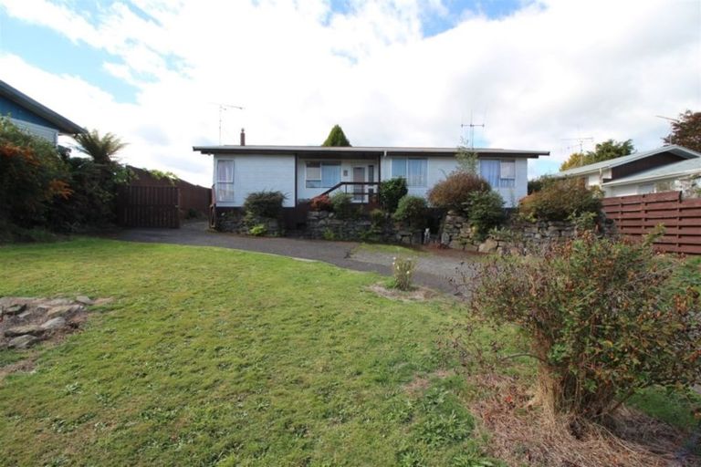 Photo of property in 9 Kupe Place, Tokoroa, 3420