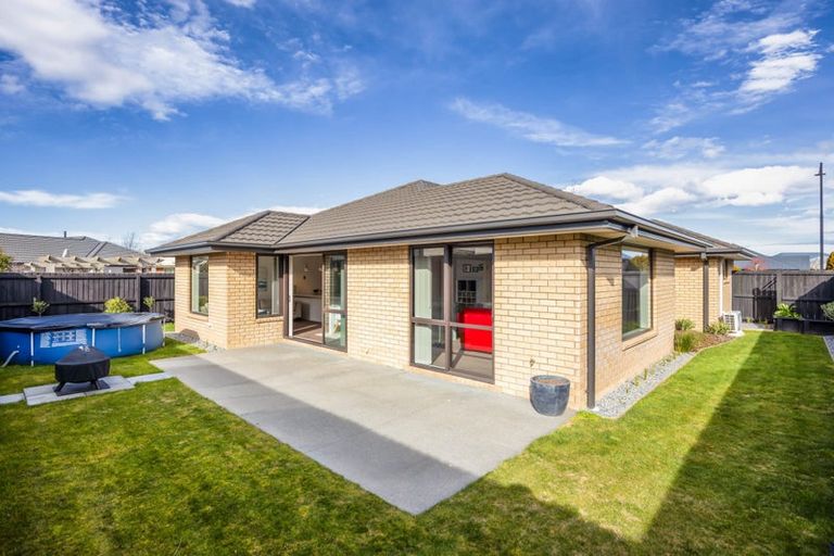 Photo of property in 89 Rannoch Drive, Broomfield, Christchurch, 8042