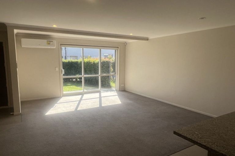 Photo of property in 20 Akeake Lane, Manurewa, Auckland, 2102