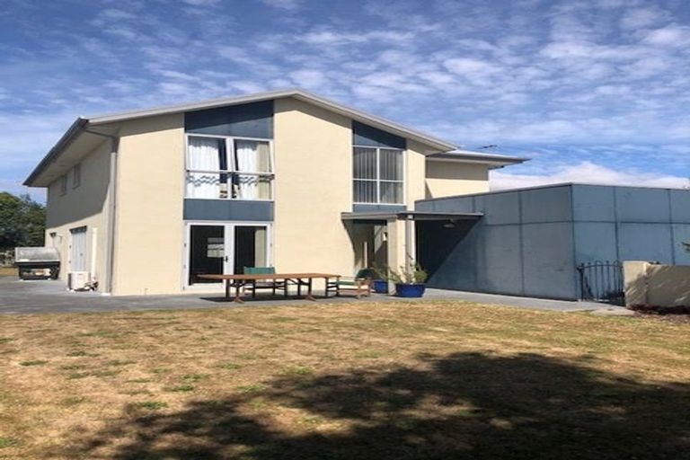 Photo of property in 8 Mcmahon Drive, Aidanfield, Christchurch, 8025