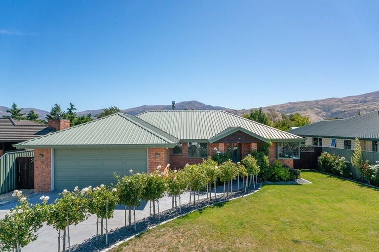 Photo of property in 19 Fenwick Crescent, Cromwell, 9310