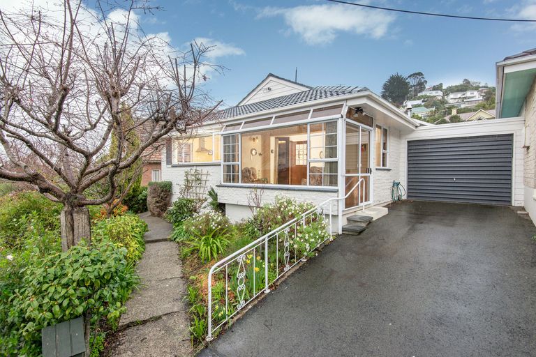 Photo of property in 9 Mavis Street, Saint Clair, Dunedin, 9012