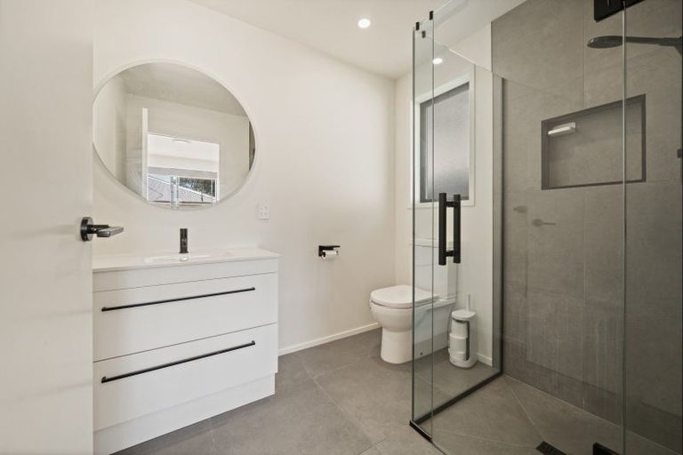 Photo of property in 21c Garrett Drive, Whalers Gate, New Plymouth, 4310