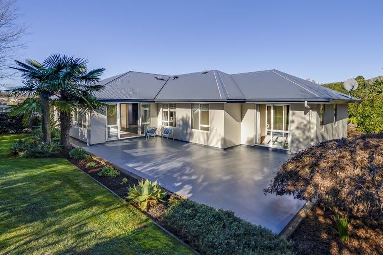 Photo of property in 2 Langford Drive, Mapua, 7005