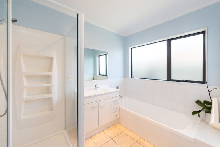 Photo of property in 54 Peter Hall Drive, Kelvin Grove, Palmerston North, 4414