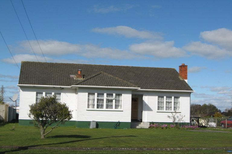 Photo of property in 5 Robert Street, Marton, 4710