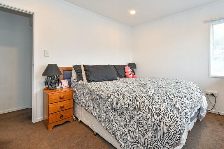 Photo of property in 1 Bendale Place, Papatoetoe, Auckland, 2025