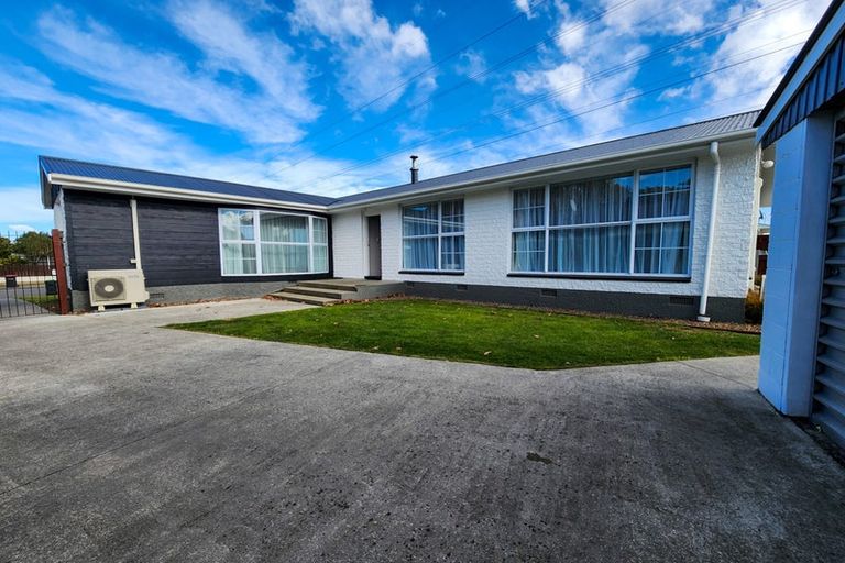Photo of property in 14 Woodcote Avenue, Hornby, Christchurch, 8042