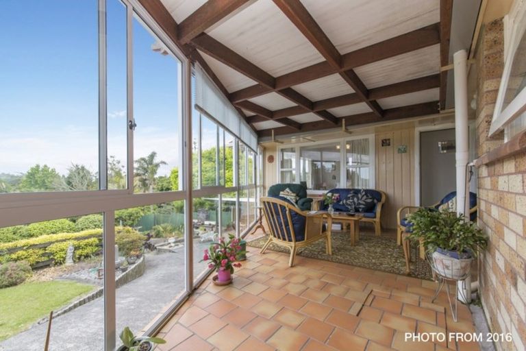 Photo of property in 11 School Road, Riverhead, 0820