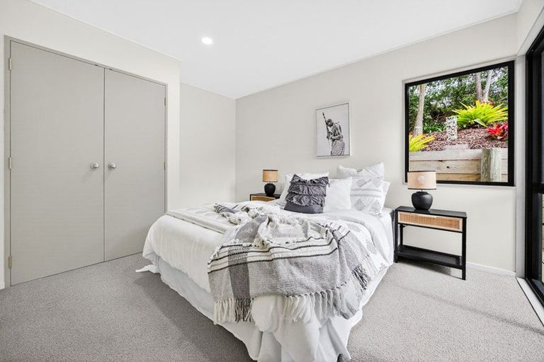 Photo of property in 1/70b Carlisle Road, Browns Bay, Auckland, 0632