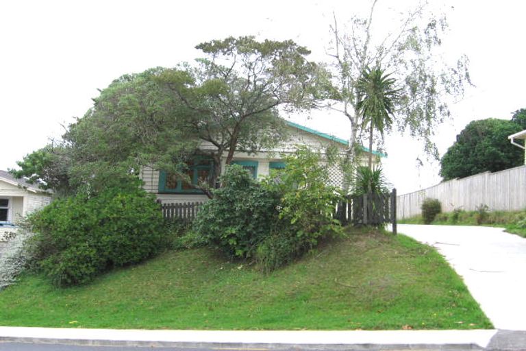 Photo of property in 1/21 Glendale Road, Glen Eden, Auckland, 0602