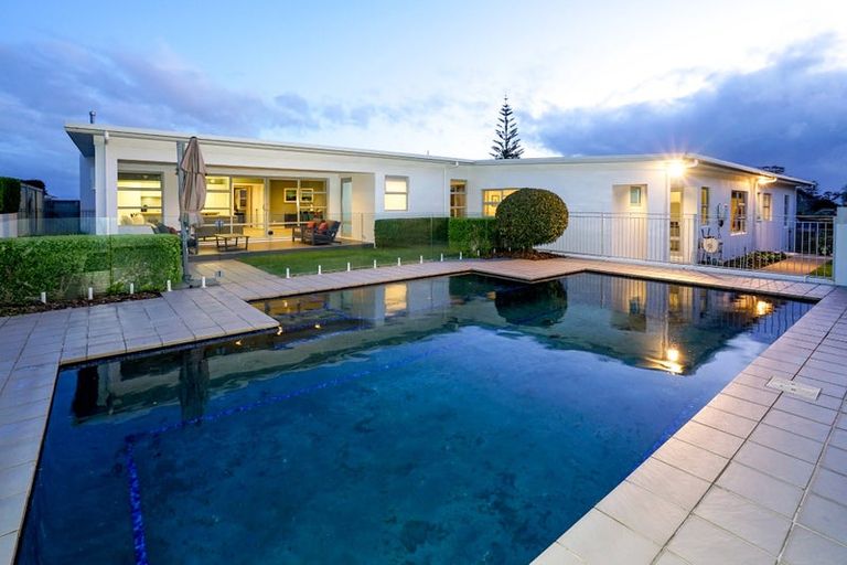 Photo of property in 9 Callard Place, Riverlea, Hamilton, 3216
