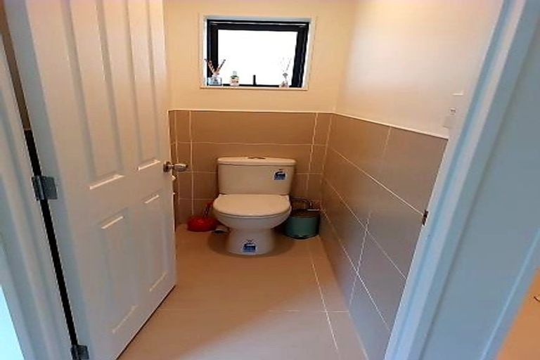 Photo of property in 9 White Heron Drive, Massey, Auckland, 0614