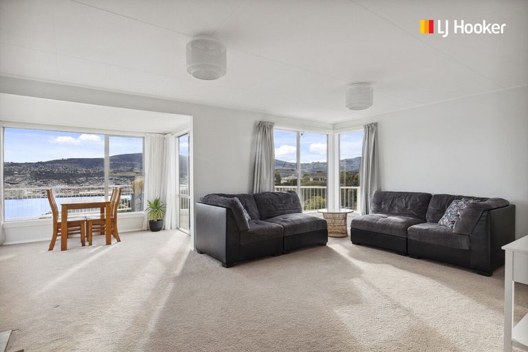 Photo of property in 43 Shandon Road, Vauxhall, Dunedin, 9013