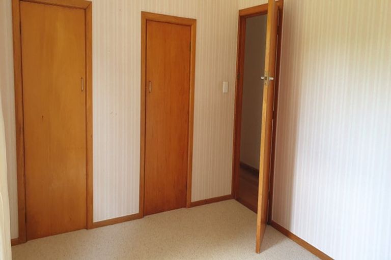 Photo of property in 9 Lind Street, Kimbolton, Feilding, 4777