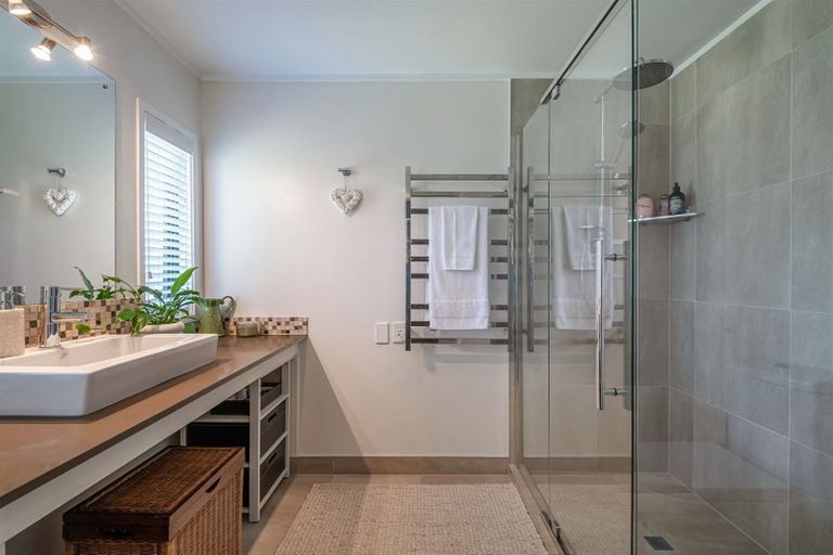 Photo of property in 1 Newton Road, Riverhead, 0820