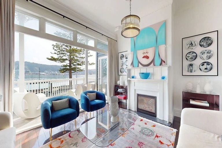 Photo of property in 322 Oriental Parade, Oriental Bay, Wellington, 6011