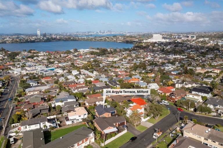 Photo of property in 4 Argyle Terrace, Milford, Auckland, 0620