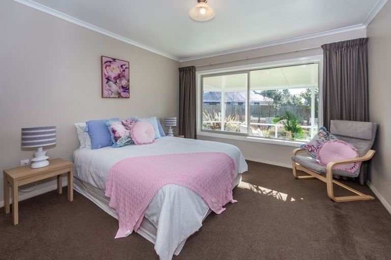 Photo of property in 23 Evesham Crescent, Spreydon, Christchurch, 8024