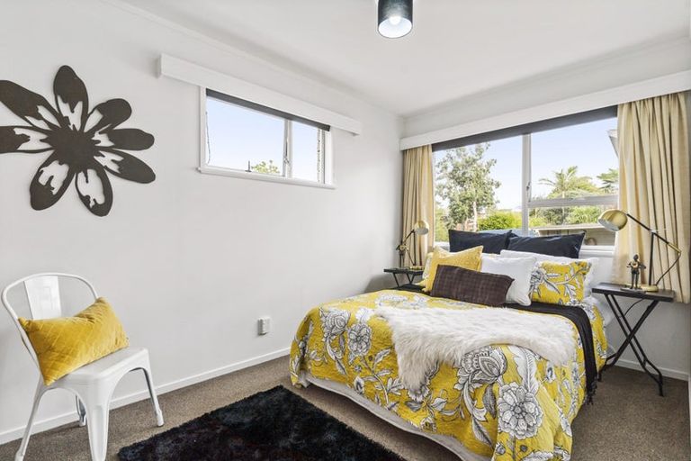 Photo of property in 23 Taitua Drive, Te Atatu South, Auckland, 0610