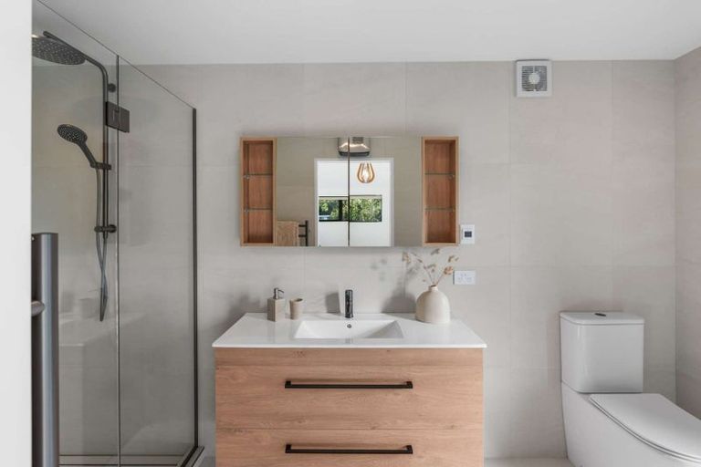 Photo of property in 145 Mount Pleasant Road, Mount Pleasant, Christchurch, 8081