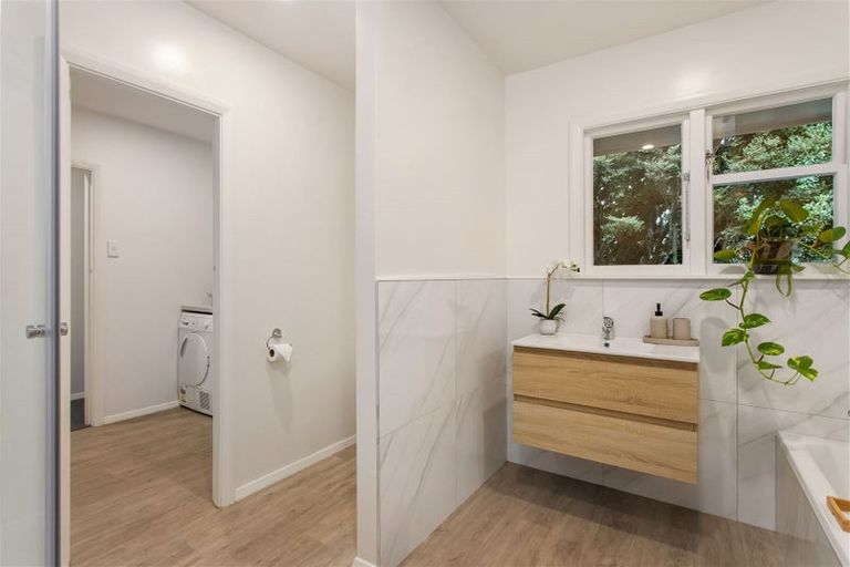 Photo of property in 1 Windermere Road, Papanui, Christchurch, 8053