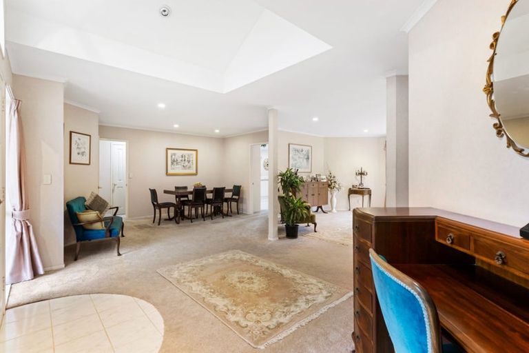 Photo of property in 19 Bronte Place, Somerville, Auckland, 2014