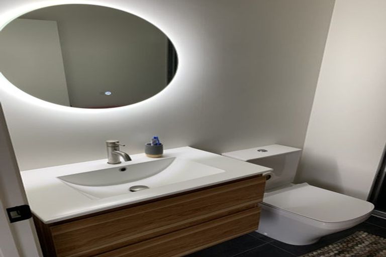 Photo of property in 5 Boulder Lane, Jacks Point, 9371