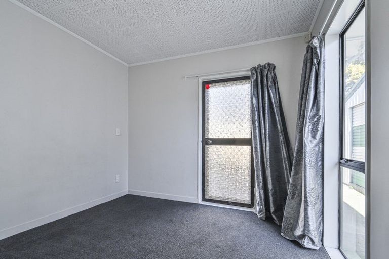 Photo of property in 1 Breadalbane Road, Havelock North, 4130