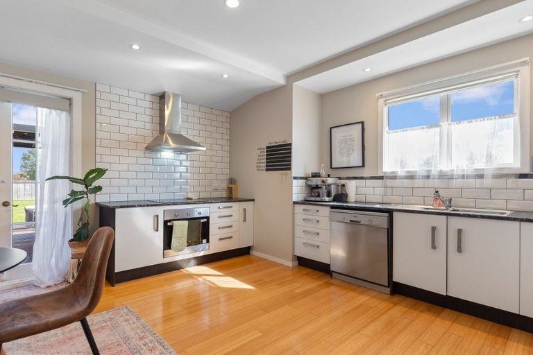 Photo of property in 6 Vance Street, Shannon, 4821