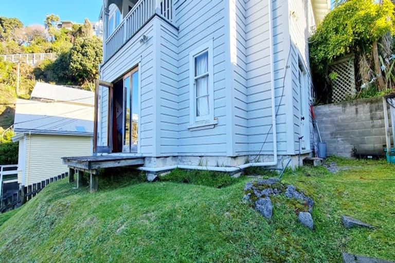 Photo of property in 18 Durham Street, Aro Valley, Wellington, 6021