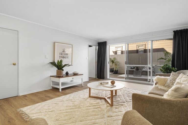 Photo of property in 5b James Cook Drive, Welcome Bay, Tauranga, 3112