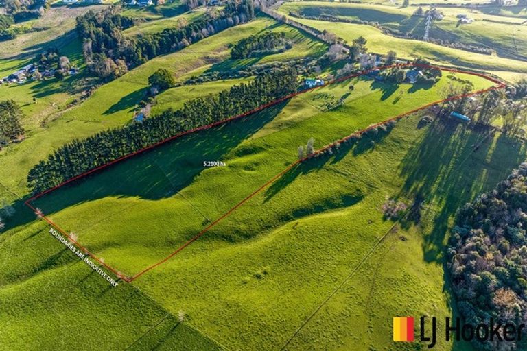 Photo of property in 377 Ostrich Farm Road, Pukekohe, 2679