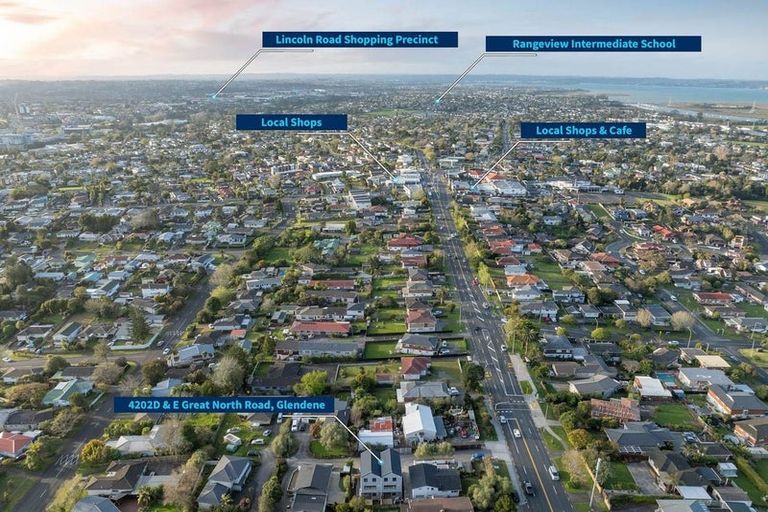 Photo of property in 4202e Great North Road, Glendene, Auckland, 0602