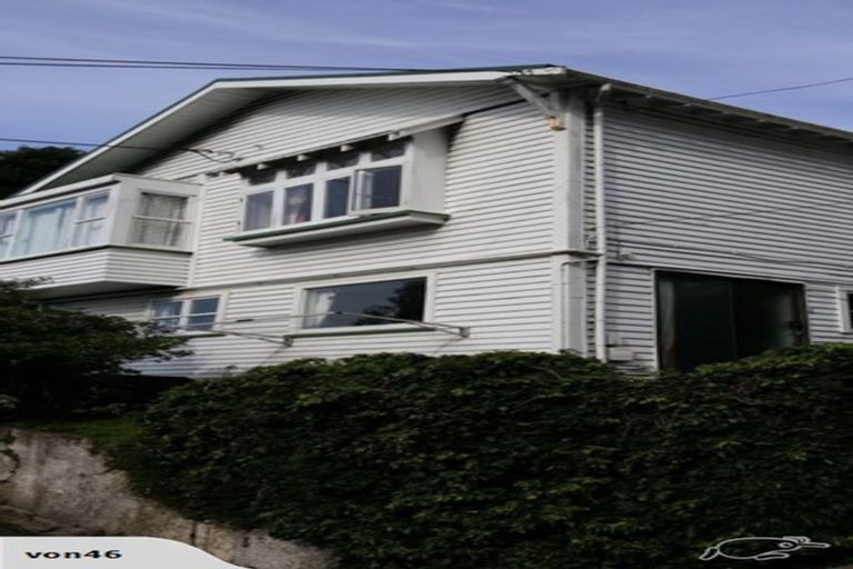 Photo of property in 75 Todman Street, Brooklyn, Wellington, 6021