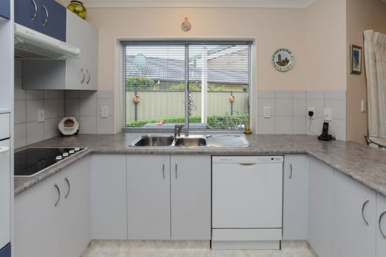 Photo of property in 9 Claridge Place, Taradale, Napier, 4112