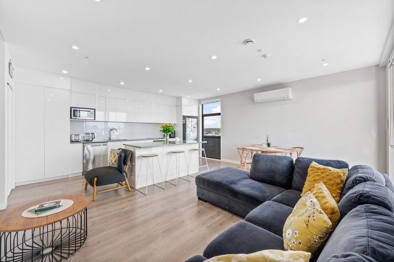 Photo of property in 111 Princes Street, Waikari, 7420
