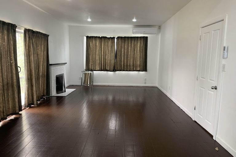 Photo of property in 1/34 Manuroa Road, Takanini, 2112