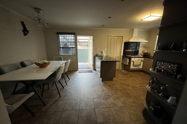 Photo of property in 1/7 Bathurst Street, Silverstream, Upper Hutt, 5019