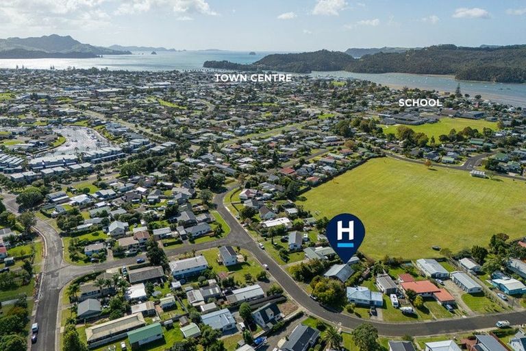 Photo of property in 33 Catherine Crescent, Whitianga, 3510