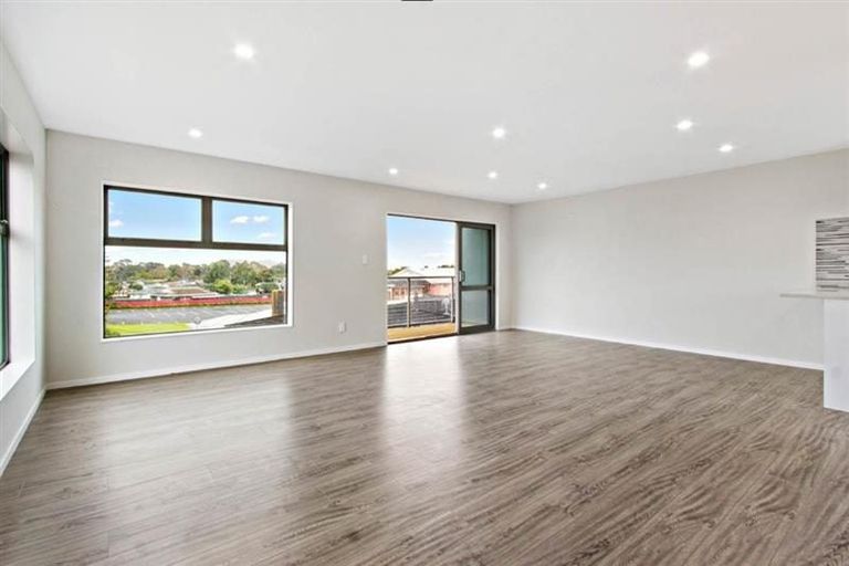 Photo of property in 37b Thomas Road, Mangere, Auckland, 2022