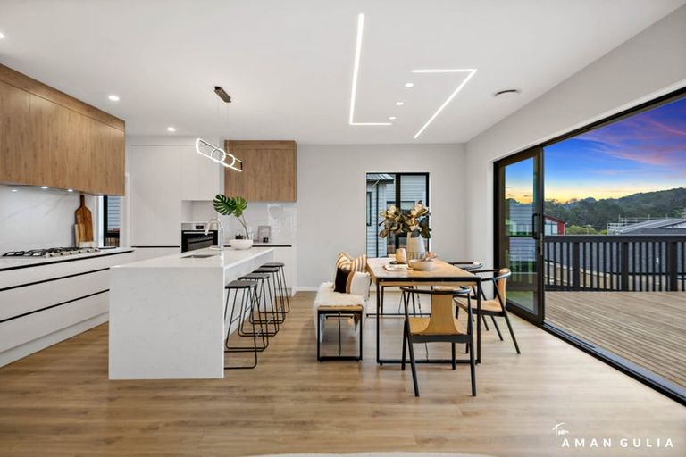 Photo of property in 15 Katote Avenue, Swanson, Auckland, 0614