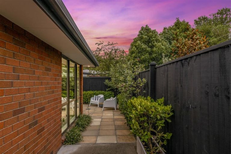 Photo of property in 14 Lascelles Street, Saint Martins, Christchurch, 8022