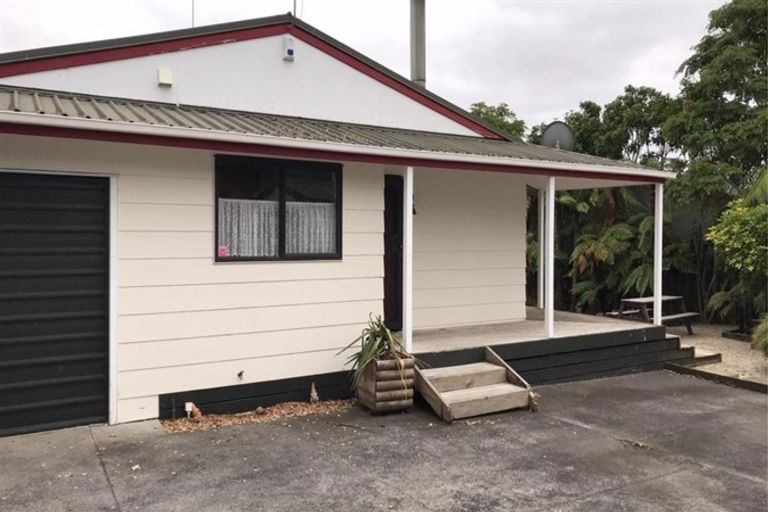 Photo of property in 92b George Street, Tuakau, 2121