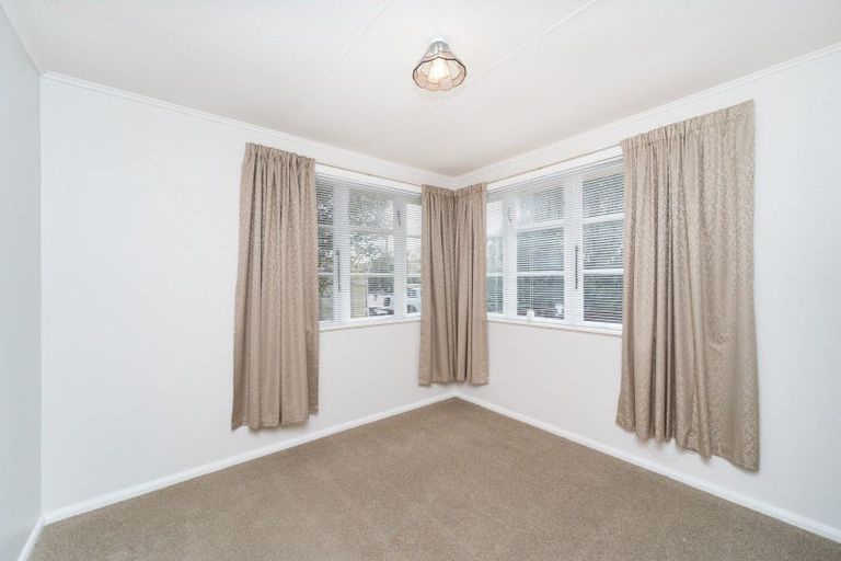 Photo of property in 24 Wilson Crescent, Highbury, Palmerston North, 4412